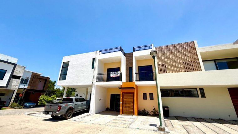 Casa Seaport